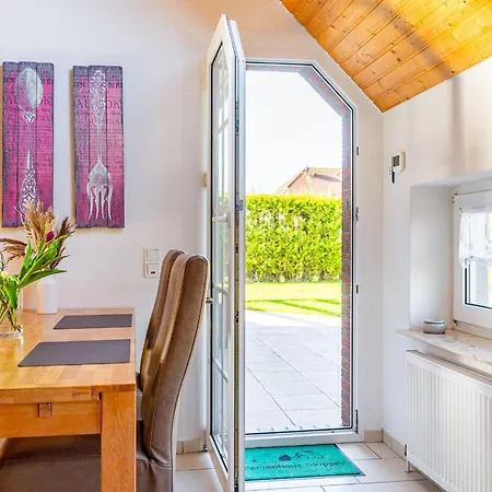 Skipper, Zwei Schlafzimmer, Zwei Baeder, Grosser Garten Und Ueberdachte Terrasse! Hunde Willkommen! Greetsiel