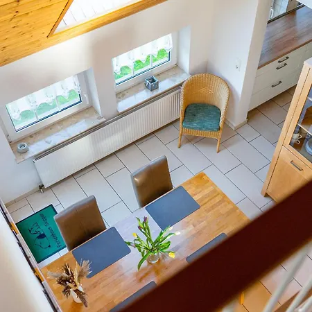 Holiday home Skipper, Zwei Schlafzimmer, Zwei Baeder, Grosser Garten Und Ueberdachte Terrasse! Hunde Willkommen! *